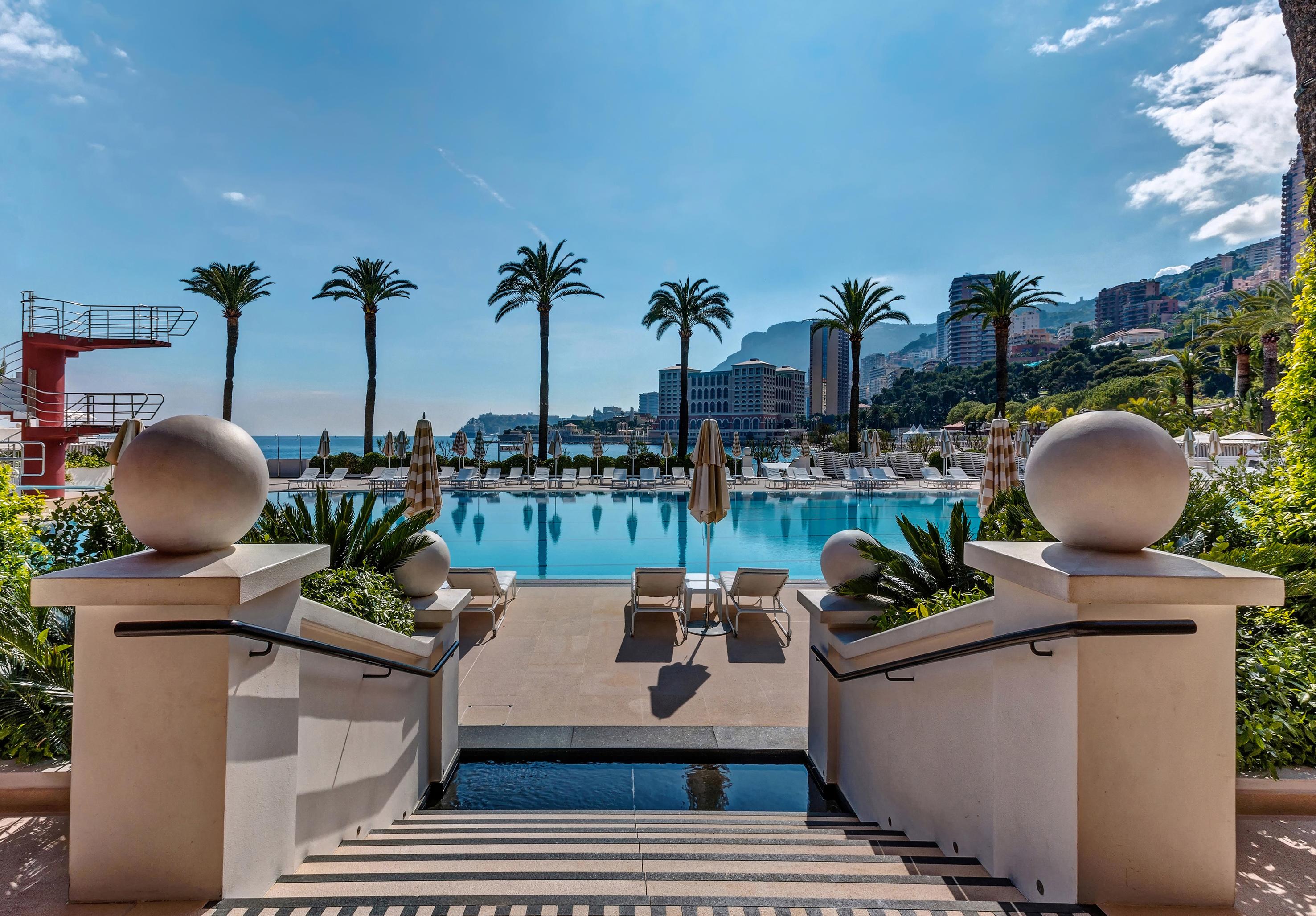 Hotel Hermitage Monte-Carlo Exterior foto The pool at the Hotel de Paris