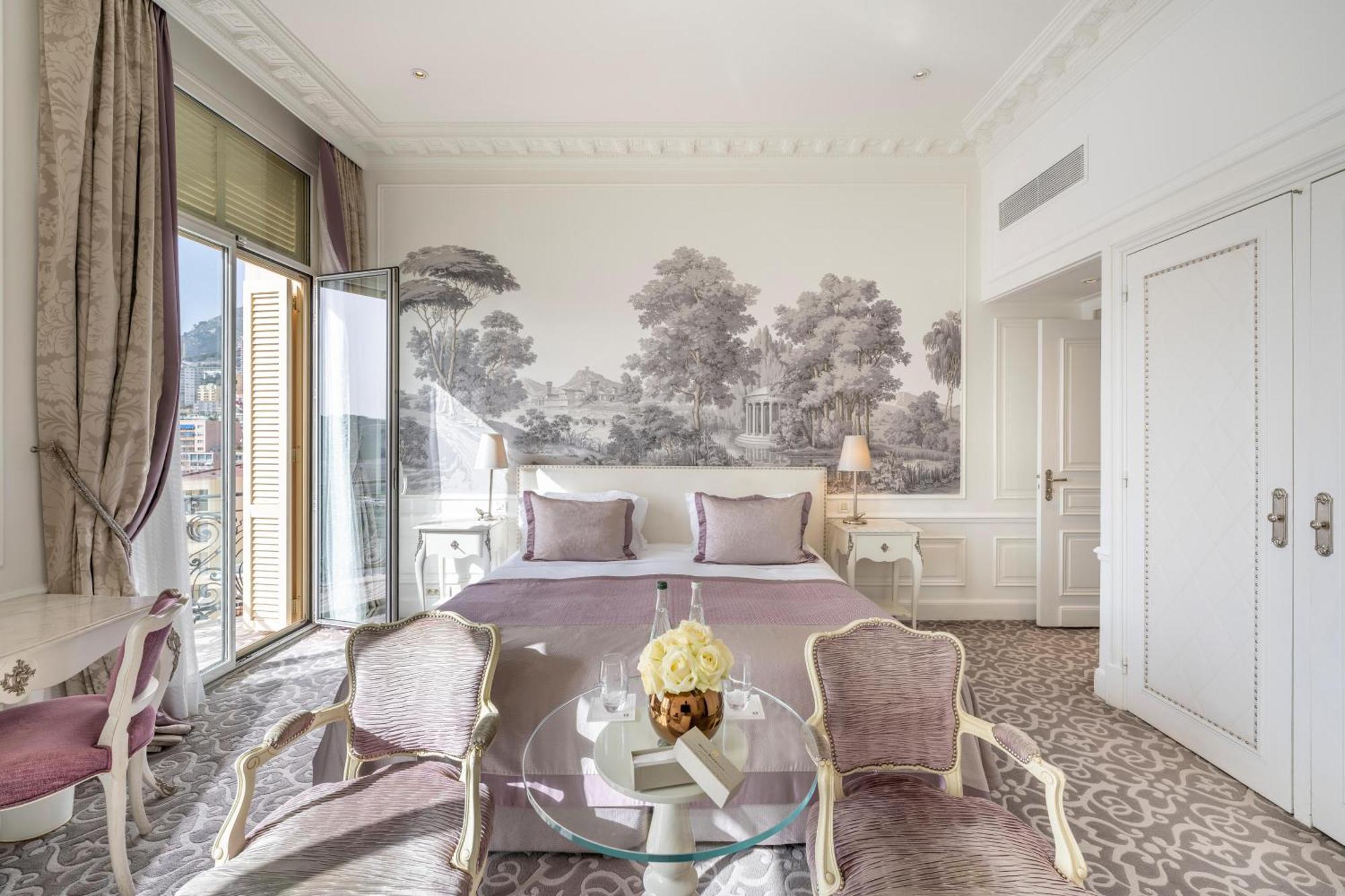 Hotel Hermitage Monte-Carlo Cameră foto A suite at the Hotel de Crillon